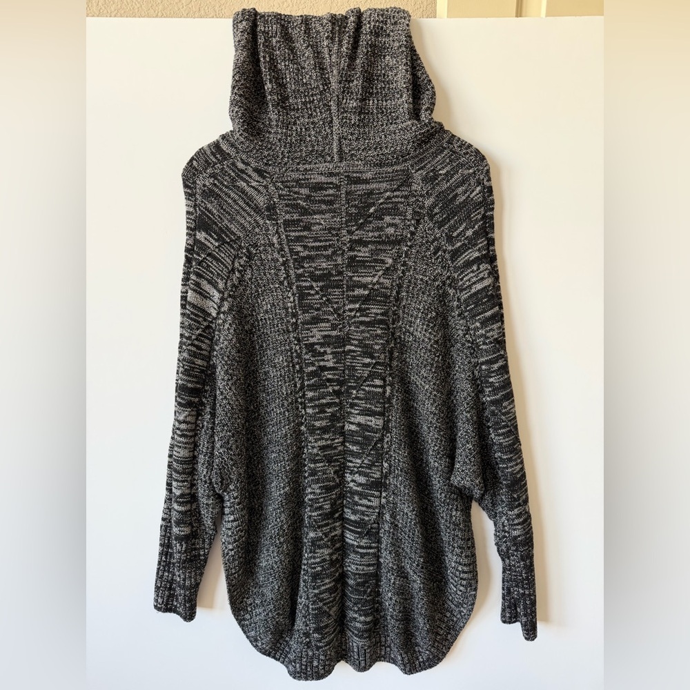 Athleta Borealis Hooded Sweater - Picture 7 of 10